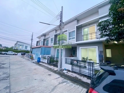 ขายทาวน์โฮม 2 ชั้น หมู่บ้านนิรันดร์วิลล์ 55 ศรีนครินทร์ เนื้อที่ 25.90 ตร.ว แปลงริม ทำเลดี