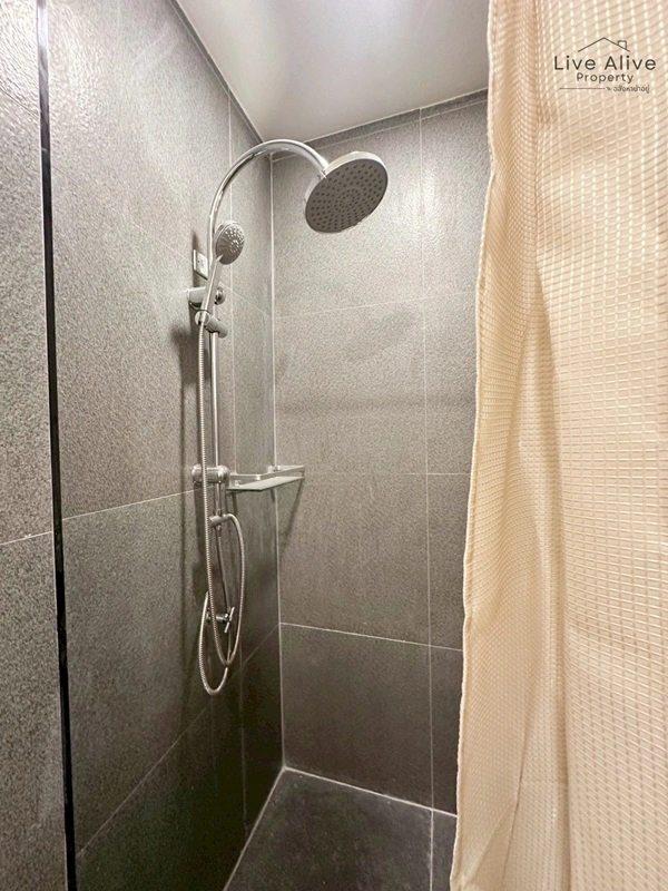 ขายทาวน์เฮาส์ 2 ชั้น NexHaus44 ปากซอยอ่อนนุช 44 เดินทางเข้าโซนทองหล่อ พระราม 9 รีโนเวทใหม่ทั้งหลัง พร้อมเข้าอยู่ โทร 085-826-6936