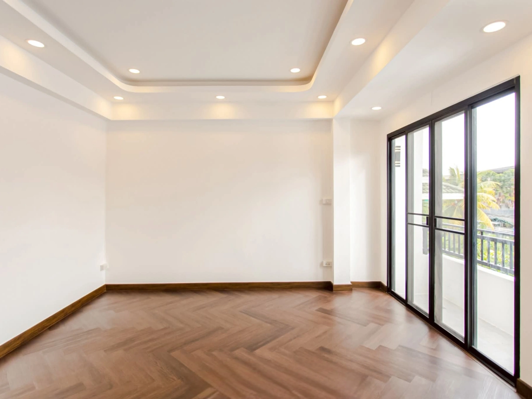 ขายทาวน์โฮม 3 ชั้น รีโนเวทใหม่ทั้งหลัง เลียบด่วนรามอินทรา–ประดิษฐ์มนูธรรม 10 ขนาด 28 ตร.วา 4 ห้องนอน 4 ห้องน้ำ จอดรถ 3–4 คัน ใกล้รถไฟฟ้าสายสีเหลือง ทางด่วน และ Central EastVille พร้อมอยู่ ราคาพิเศษ