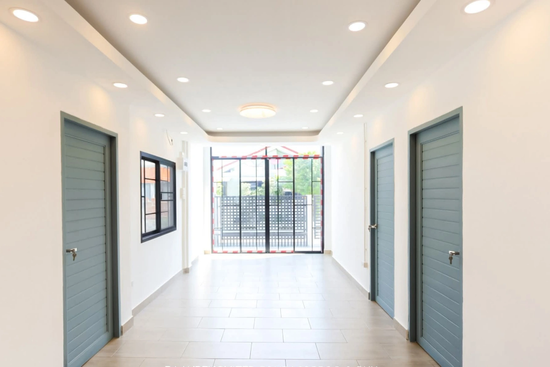 ทาวน์เฮ้าส์ หมู่บ้านเคหะธานี 2 นวลจันทร์ 56 บ้านรีโนเวทใหม่ ชั้นเดียว เนื้อที่ 36 ตร.วา 3 ห้องนอน 2 ห้องน้ำ เหมาะสำหรับอยู่กับพ่อแม่หรือวัยเกษียณ เดินสะดวก ปลอดภัย ใกล้โรงพยาบาล ตลาด และแหล่งชุมชน