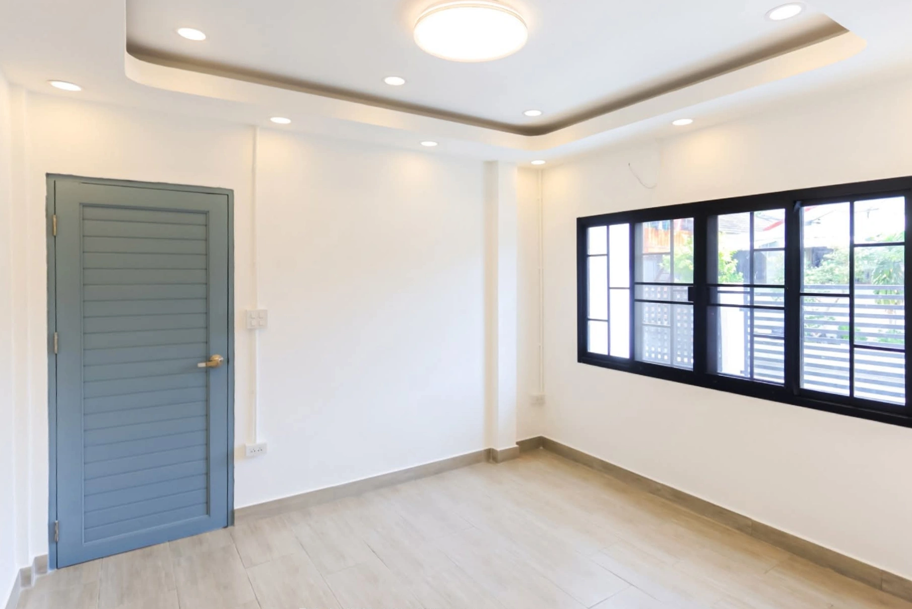 ทาวน์เฮ้าส์ หมู่บ้านเคหะธานี 2 นวลจันทร์ 56 บ้านรีโนเวทใหม่ ชั้นเดียว เนื้อที่ 36 ตร.วา 3 ห้องนอน 2 ห้องน้ำ เหมาะสำหรับอยู่กับพ่อแม่หรือวัยเกษียณ เดินสะดวก ปลอดภัย ใกล้โรงพยาบาล ตลาด และแหล่งชุมชน