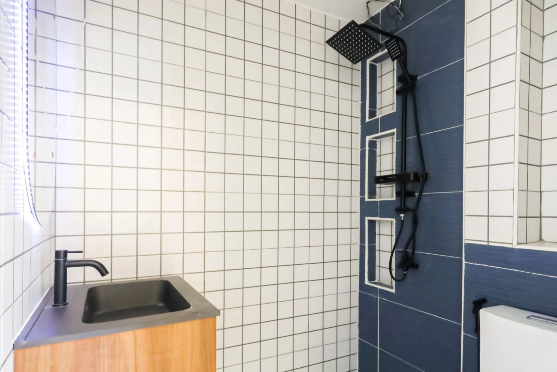 ทาวน์เฮ้าส์ หมู่บ้านเคหะธานี 2 นวลจันทร์ 56 บ้านรีโนเวทใหม่ ชั้นเดียว เนื้อที่ 36 ตร.วา 3 ห้องนอน 2 ห้องน้ำ เหมาะสำหรับอยู่กับพ่อแม่หรือวัยเกษียณ เดินสะดวก ปลอดภัย ใกล้โรงพยาบาล ตลาด และแหล่งชุมชน