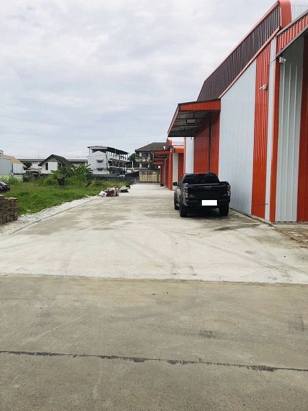 ให้เช่าโกดังสร้างใหม่ให้เช่า ลาดพร้าว 91 มี 2 ขนาด 280ตรมและ 560 ตรม พร้อมอยู่ 25 ธค 68 ใกล้สถานนีรถไฟฟ้าสายสีเหลือง