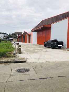 ให้เช่าโกดังสร้างใหม่ให้เช่า ลาดพร้าว 91 มี 2 ขนาด 280ตรมและ 560 ตรม พร้อมอยู่ 25 ธค 68 ใกล้สถานนีรถไฟฟ้าสายสีเหลือง