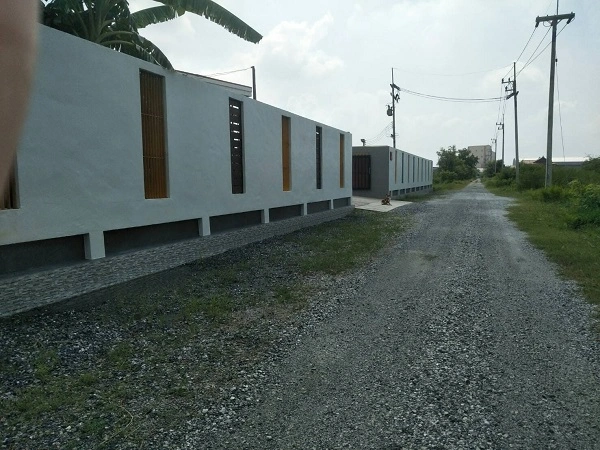 ให้เช่าและขายที่ดินและโกดังสิ่งปลูกสร้าง แบบ Stand Alone  หลวงแพ่ง ถนนสุวินทวงศ์ เดินทางไปฉะเชิงเทรา ชลบุรี บางปะกง