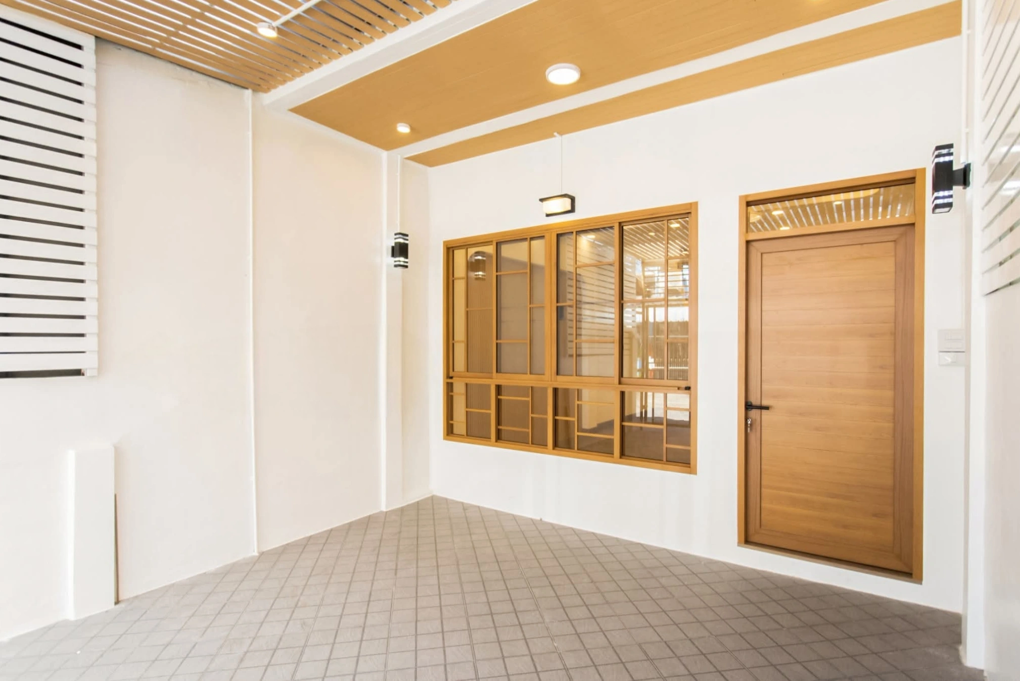 ทาวน์เฮ้าส์ นวมินทร์ 135 แยก 4-1 รีโนเวทใหม่ทั้งหลัง เนื้อที่ 16 ตร.ว. 2 นอน 2 น้ำ พื้น SPC เกรดพรีเมียม ระบบน้ำไฟใหม่ จอดรถ 1 คัน ใกล้ โลตัส สุขาภิบาล1 ตลาดปัฐวิกรณ์ Makro นวมินทร์ ทางด่วน เลียบทางด่วนฯ และมอเตอร์เวย์