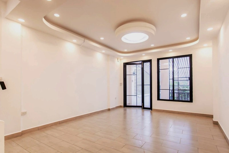 ทาวน์โฮม ซอยเสรีไทย 17 รีโนเวทใหม่ 3 ชั้น เนื้อที่ 27 ตร.วา 4 นอน 4 น้ำ 2 จอด ครัวใหม่ โซนบางกะปิ ใกล้รถไฟฟ้าสายสีเหลือง สถานีบางกะปิ