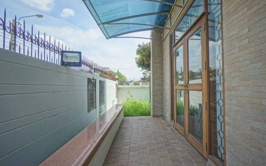 ขาย บ้าน ในโครงการ หมู่บ้านมหาดไทย1 101 ตรว 4 นอน 5 น้ำ East Eng 中 日 Please add LINE ID 806qphgn(มีแอดด้วย) o8415o5483