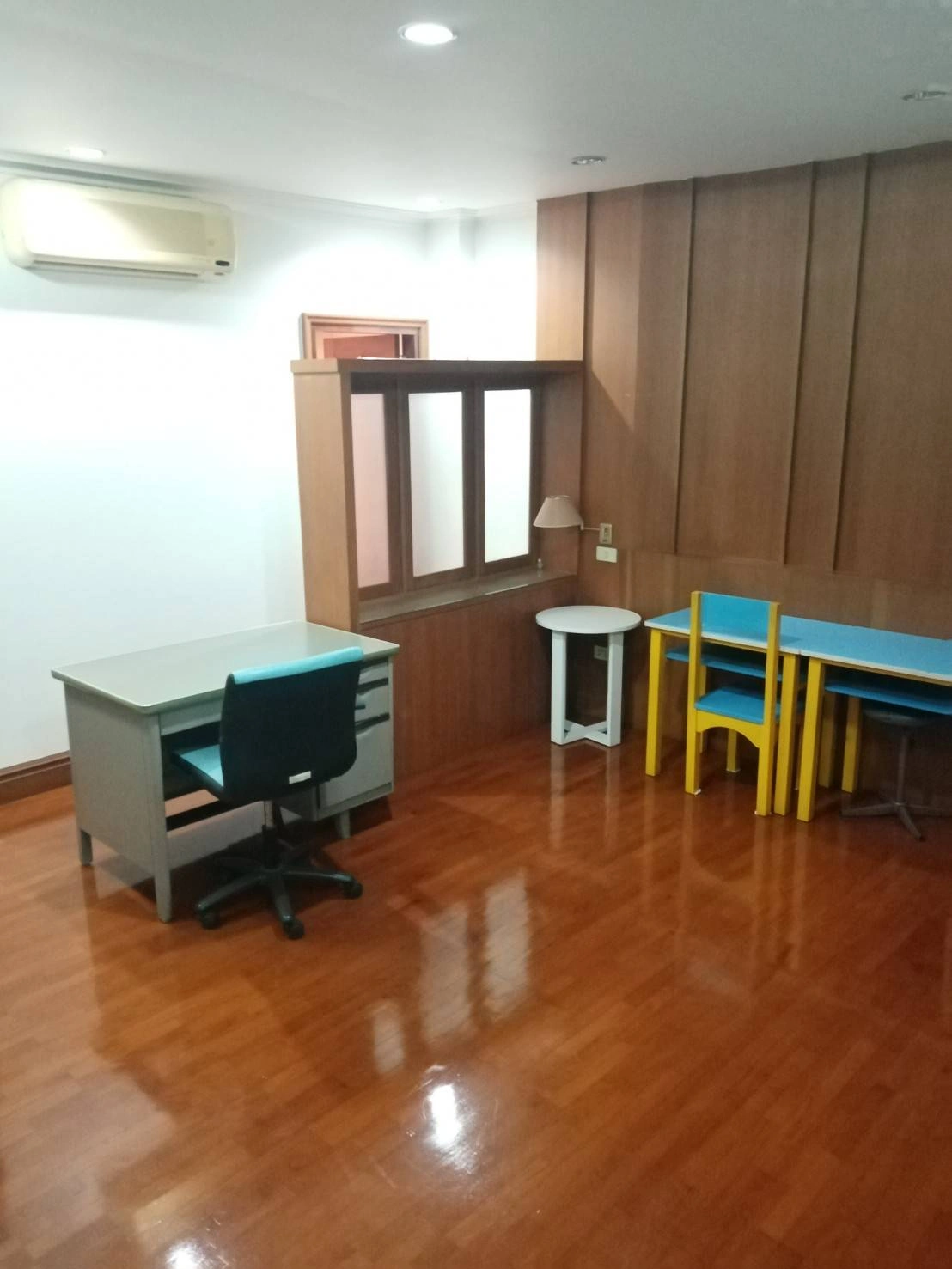 ขาย บ้าน ในโครงการ หมู่บ้านมหาดไทย1 101 ตรว 4 นอน 5 น้ำ East Eng 中 日 Please add LINE ID 806qphgn(มีแอดด้วย) o8415o5483