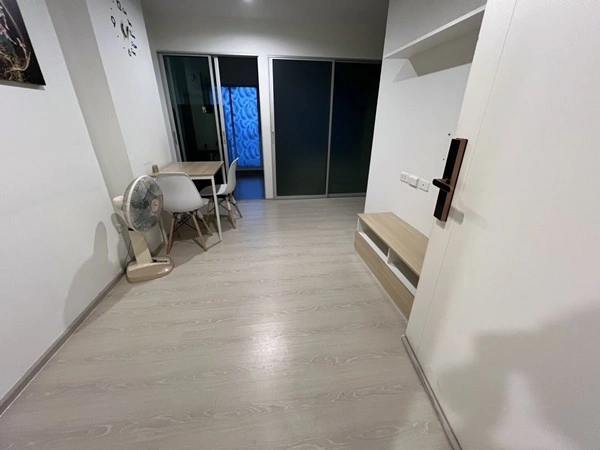 ขายคอนโดสวย พร้อมอยู่ โครงการ เดอะคิทท์ พลัส พหลโยธิน - คูคต ราคาดีมาก เฟอร์ครบ ทำเลดี ใกล้ดอนเมือง โทร 0811715953