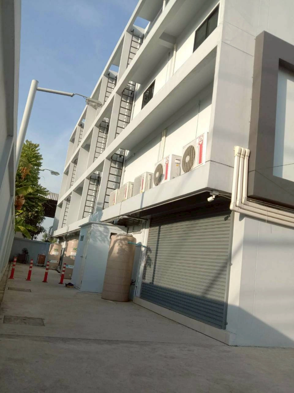 ให้เช่า ตึกแถวสร้างใหม่ ติดสามแยกหลัก ถนนนิมิตใหม่ตัดหทัยมิตร คลองสามวา