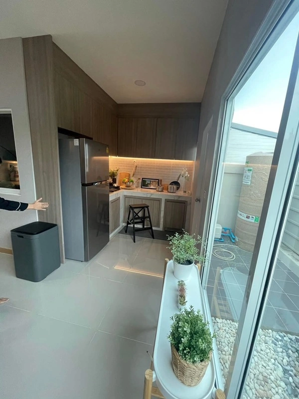 ปล่อยเช่าทาวโฮม2ชั้น ถนนเทิดราชัน เขตดอนเมือง เพียง7นาทีจากสนามบินดอนเมือง พื้นที่ใช้สอยในบ้านมากถึง 122 ตร.ม.