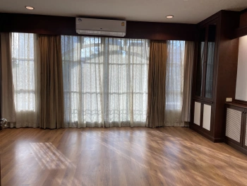 ให้เช่าโฮมออฟฟิศลาดพร้าว บ้านกลางเมืองรัชดา ลาดพร้าว ทาวน์โฮม4ชั้น ใกล้MRTลาดพร้าว โครงการติดถนนใหญ่