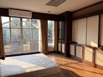 ให้เช่าโฮมออฟฟิศลาดพร้าว บ้านกลางเมืองรัชดา ลาดพร้าว ทาวน์โฮม4ชั้น ใกล้MRTลาดพร้าว โครงการติดถนนใหญ่