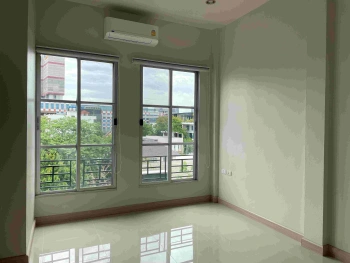 ให้เช่าโฮมออฟฟิศลาดพร้าว บ้านกลางเมืองรัชดา ลาดพร้าว ทาวน์โฮม4ชั้น โฮมออฟฟิศใกล้MRTลาดพร้าว โครงการติดถนนใหญ่ บ้านเช่าใกล้รถไฟฟ้า