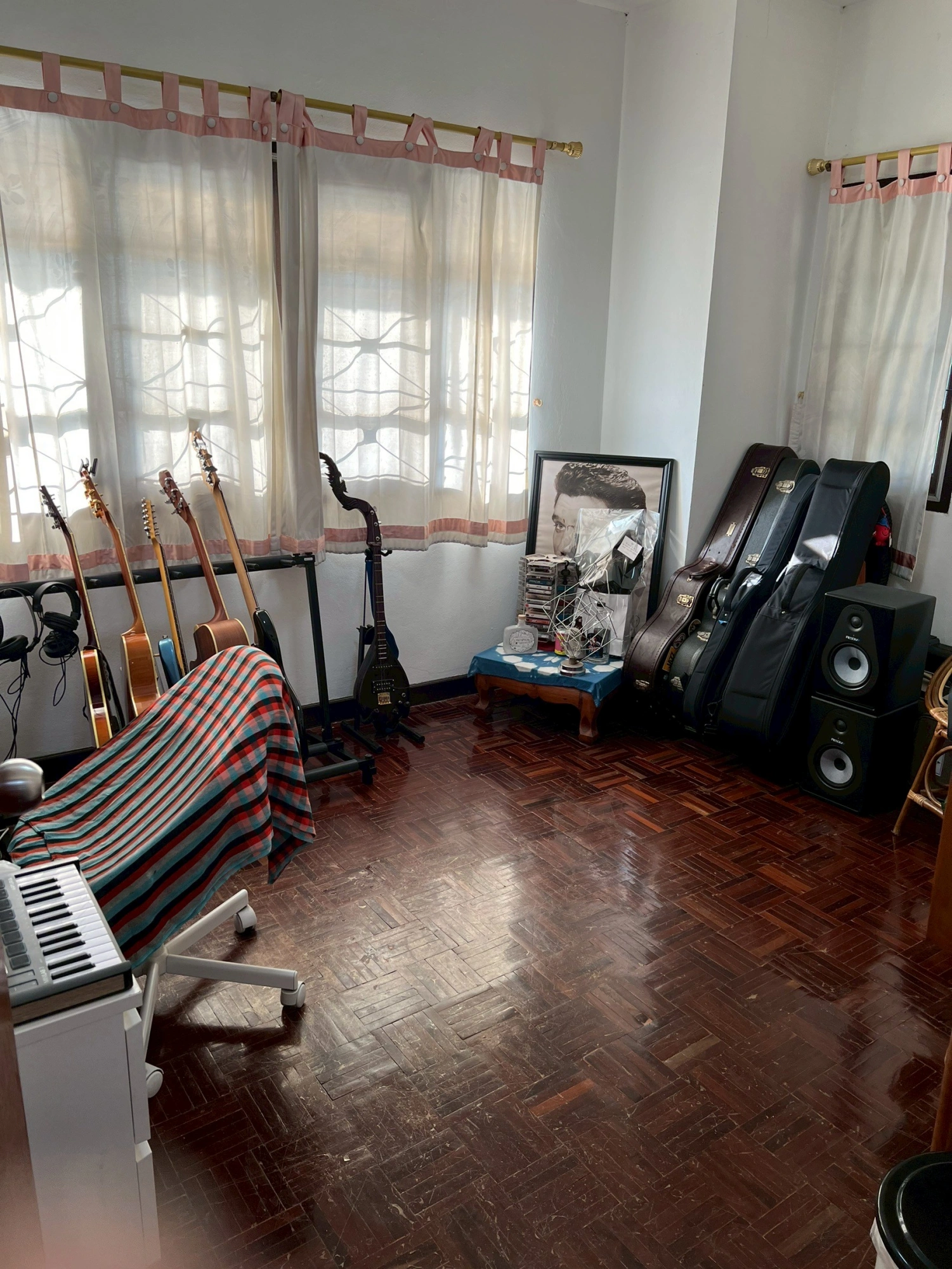 บ้านสวนริมธาร 2  (ถนนตัดใหม่ พรานนก-พุทธมณฑลสาย 4)