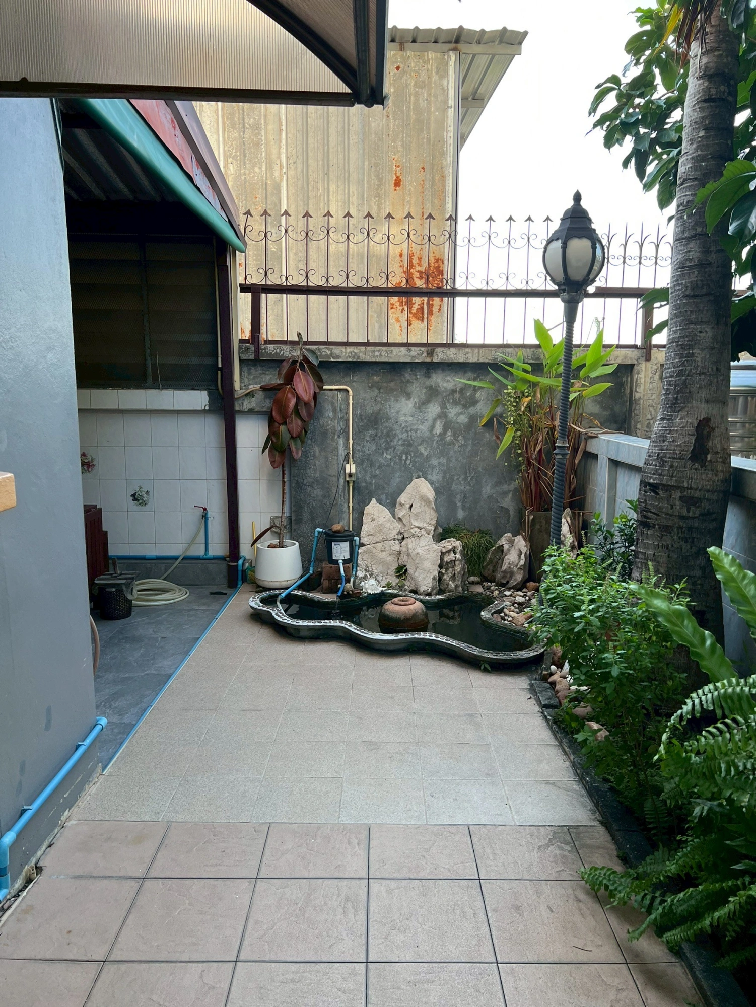 บ้านสวนริมธาร 2  (ถนนตัดใหม่ พรานนก-พุทธมณฑลสาย 4)