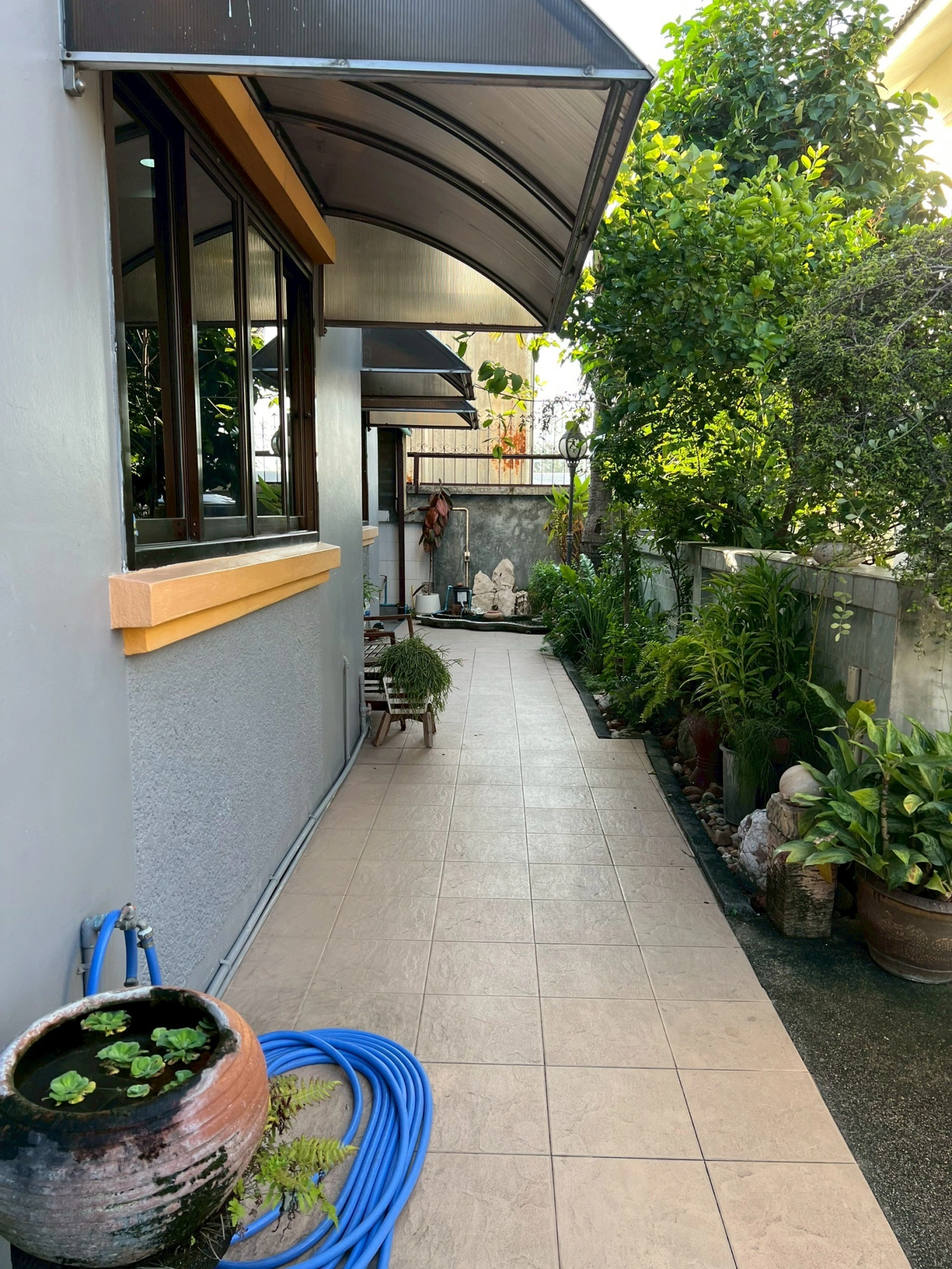 บ้านสวนริมธาร 2  (ถนนตัดใหม่ พรานนก-พุทธมณฑลสาย 4)