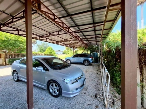 ขายที่ดินพร้อมสิ่งปลูกสร้าง อพาร์ทเม้นท์ + บ้านเดี่ยว เนื้อที่รวม 1 ไร่ 39 ตารางวา อำเภอบ้านลาด จังหวัดเพชรบุรี ราคา 19,000,000 บาท