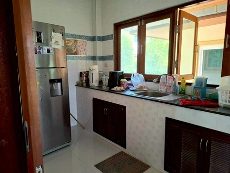 ขายที่ดินพร้อมสิ่งปลูกสร้าง อพาร์ทเม้นท์ + บ้านเดี่ยว เนื้อที่รวม 1 ไร่ 39 ตารางวา อำเภอบ้านลาด จังหวัดเพชรบุรี ราคา 19,000,000 บาท