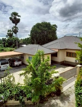 ขายที่ดินพร้อมสิ่งปลูกสร้าง อพาร์ทเม้นท์ + บ้านเดี่ยว เนื้อที่รวม 1 ไร่ 39 ตารางวา อำเภอบ้านลาด จังหวัดเพชรบุรี ราคา 19,000,000 บาท