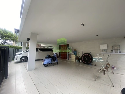 ขาย / ให้เช่าบ้านเดี่ยว 3 ชั้น พร้อมลิฟต์ หมู่บ้าน วนา เรสซิเดนซ์ พระราม 9 ศรีนครินทร์ VANA RESIDENCE เนืั้อที่ 56.20 ตร.ว พร้อมเข้าอยู่ รับต่างชาติ