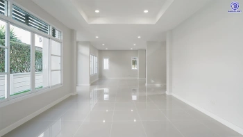 บ้านรีโนเวทใหม่ โครงการ ดี ฮาบิแทท ราชพฤกษ์ ตัวบ้านติดถนนเมน ใกล้ Clubhouse บนเนื้อที่กว่า 81 ตร.ว. พื้นที่ใช้สอย 260 ตร.ม. ฟังก์ชัน 3 ห้องนอน 4 ห้องน้ำ 2 ที่จอดรถ บนทำเลเดินทางสะดวก ติดถนนราชพฤกษ์ เชื่อมต่อถนนรัตนาธิเบศร์ ถนนชัยพฤกษ์ ถนนติวานนท์ ใกล้รถไฟฟ้าสายสีม่วง "สถานีบางรักใหญ่"