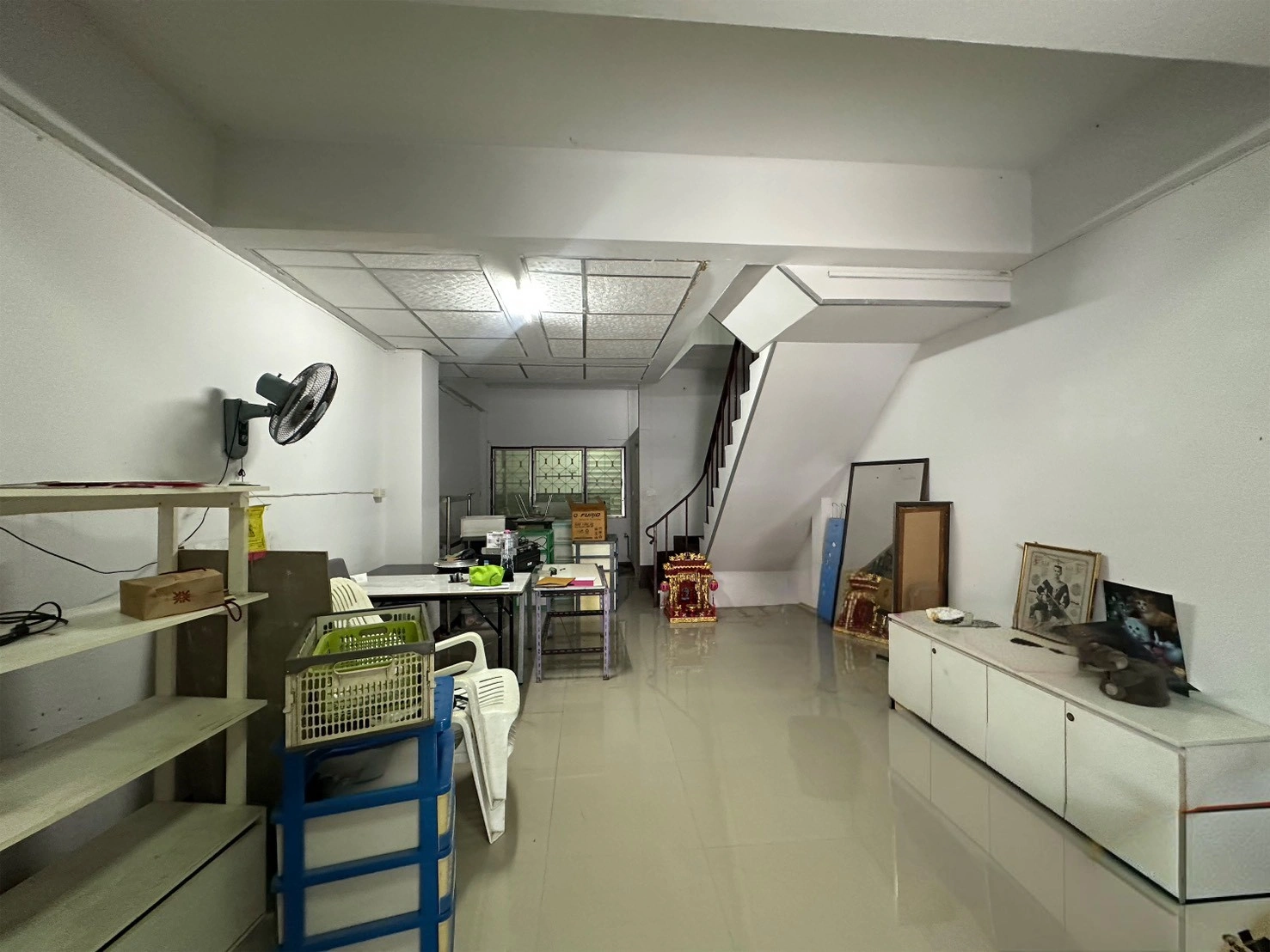 ทาวน์เฮ้าส์ 2 ชั้น 17 ตร.ว. สภาพดีพร้อมเข้าอยู่ หมู่บ้านเทพมงคล ปทุมธานี ใกล้เมืองทองธานี ซอยเทคโนแหลมทอง ถนนกรุงเทพ-ปทุมธานี เมืองปทุมธานี ปทุมธานี