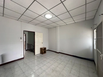 ทาวน์เฮ้าส์ 2 ชั้น 17 ตร.ว. สภาพดีพร้อมเข้าอยู่ หมู่บ้านเทพมงคล ปทุมธานี ใกล้เมืองทองธานี ซอยเทคโนแหลมทอง ถนนกรุงเทพ-ปทุมธานี เมืองปทุมธานี ปทุมธานี