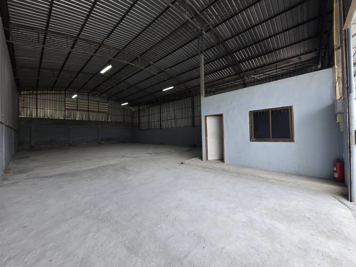 ให้เช่า โกดัง โรงงาน โครงการดีเจริญ แยกบางน้ำจืด ถ.เทพกาญจนา จ.สมุทรสาคร