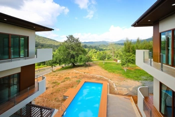 ขายที่ดิน พร้อมอาคาร วิวทะเลหมอก ทำเลศักยภาพ ดอยสะเก็ด – เชียงใหม่ บนเนื้อที่ 5 ไร่กว่า โทร 087-8783536