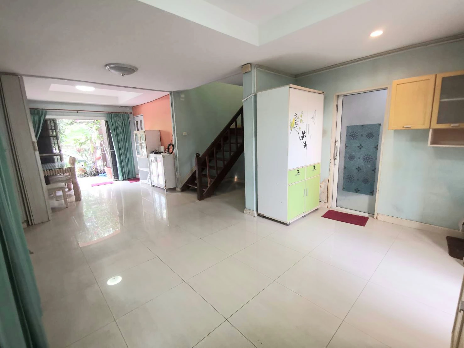 ม. ชวนชื่น ปิ่นเกล้า-วงแหวน ปลายบาง ถนนกาญจนาภิเษก  เข้าซอยเพียง 1.3 กม.(ซ.วัดส้มเกลี้ยง) ไกล้ Lotus พลัสมอลล์ ,ไกล้ Central เวสต์เกต  ไกล้โรงเรียนเทพศิรินทร์