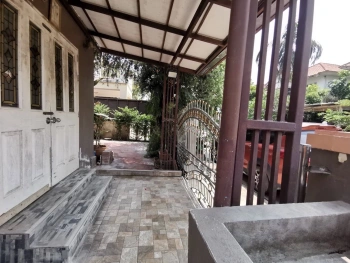 ม. ชวนชื่น ปิ่นเกล้า-วงแหวน ปลายบาง ถนนกาญจนาภิเษก  เข้าซอยเพียง 1.3 กม.(ซ.วัดส้มเกลี้ยง) ไกล้ Lotus พลัสมอลล์ ,ไกล้ Central เวสต์เกต  ไกล้โรงเรียนเทพศิรินทร์