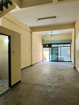 ขายอาคารพาณิชย์ 3.5 ชั้น ศรีประจักษ์วิลล่า 1-2 (รามคำแหง 156)  เขตสะพานสูง กรุงเทพมหานคร    ราคา 3,700,000  บาท