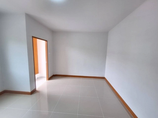 บ้านกรุงทองสายไหม 33 ทำเลดีใกล้ BTS แยก คปอ. และ Big C สายไหม เดินทางสะดวกมาก ราคาเพียง 1.99 ลบ. รีบจองด่วนก่อนหลุดมือ