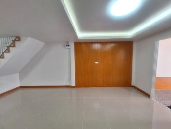 บ้านกรุงทองสายไหม 33 ทำเลดีใกล้ BTS แยก คปอ. และ Big C สายไหม เดินทางสะดวกมาก ราคาเพียง 1.99 ลบ. รีบจองด่วนก่อนหลุดมือ