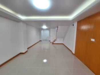 บ้านกรุงทองสายไหม 33 ทำเลดีใกล้ BTS แยก คปอ. และ Big C สายไหม เดินทางสะดวกมาก ราคาเพียง 1.99 ลบ. รีบจองด่วนก่อนหลุดมือ