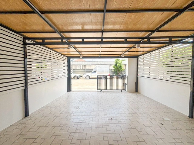 โอกาสสุดท้าย! พฤกษาไพร์ม 115 รังสิต-คลอง 3 ทาวน์เฮ้าส์ รีโนเวทใหม่ ทำเลทอง ทำเลดีติดถนนหลัก เชื่อมต่อรังสิต-นครนายก ใกล้ฟิวเจอร์ฯ และ Big C แค่นิดเดียว ราคาดีแบบนี้ นัดชมบ้านก่อนใครได้เลย