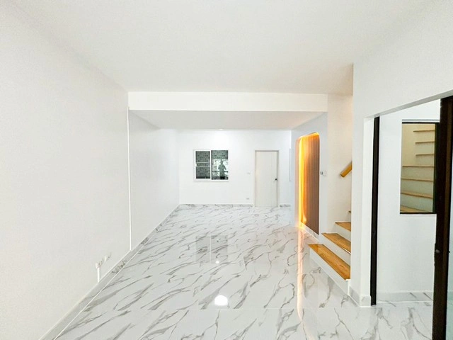 โอกาสสุดท้าย! พฤกษาไพร์ม 115 รังสิต-คลอง 3 ทาวน์เฮ้าส์ รีโนเวทใหม่ ทำเลทอง ทำเลดีติดถนนหลัก เชื่อมต่อรังสิต-นครนายก ใกล้ฟิวเจอร์ฯ และ Big C แค่นิดเดียว ราคาดีแบบนี้ นัดชมบ้านก่อนใครได้เลย