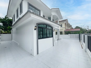 คุ้มที่สุดในโซน บ้านเดี่ยวภัสสร 3 รีโนเวทใหม่ 4 ห้องนอน พื้นที่เยอะ 52 ตร.ว. เพียง 3.89 ล้าน ได้พื้นที่ใช้สอยจุใจ 200 ตร.ม. ฟังก์ชันครบ 3 น้ำ 2 จอด สำหรับครอบครัวใหญ่ ดีลเด็ดทำเลทอง