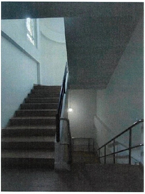 ให้เช่า/เซ้ง/ขาย บ้านทำสำนักงาน -ลาดพร้าว ซ.8 ทำเลทองใจกลางเมือง ใกล้ MRT โทร 090-6360022