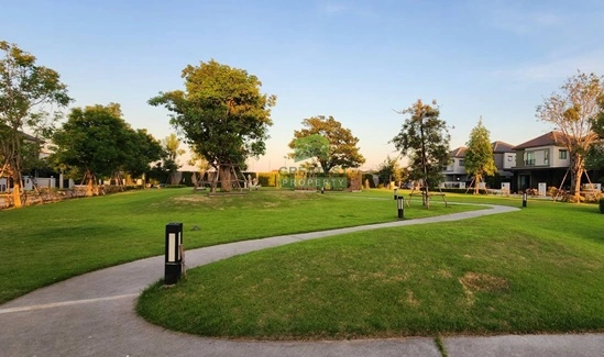 ขาย- เช่า บ้านแฝด หมู่บ้านวี คอมพาวด์ ติวานนท์-รังสิต V Compound Tiwanon-Rangsit เนื้อที่ 38.80 ตร.ว เดินทางสะดวก ใกล้ทางด่วน ตลาด