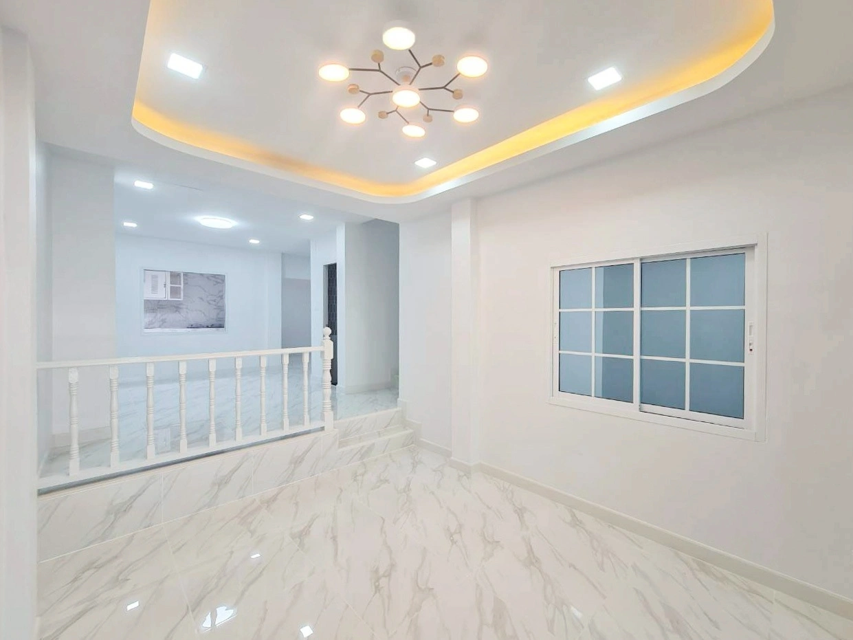 หมู่บ้านแพรมาพร คลอง 4 ติดถนนรังสิต-นครนายก เดินทางโคตรสะดวก ใกล้จุดขึ้น-ลงมอเตอร์เวย์เพียงนิดเดียว เชื่อมต่อเข้าเมืองหรือไปสายอีสานได้ง่ายสุดๆ บ้านทำเลดีแบบนี้หายาก นัดชมบ้านล่วงหน้าโทรเลย