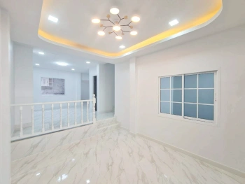 หมู่บ้านแพรมาพร คลอง 4 ติดถนนรังสิต-นครนายก เดินทางโคตรสะดวก ใกล้จุดขึ้น-ลงมอเตอร์เวย์เพียงนิดเดียว เชื่อมต่อเข้าเมืองหรือไปสายอีสานได้ง่ายสุดๆ บ้านทำเลดีแบบนี้หายาก นัดชมบ้านล่วงหน้าโทรเลย