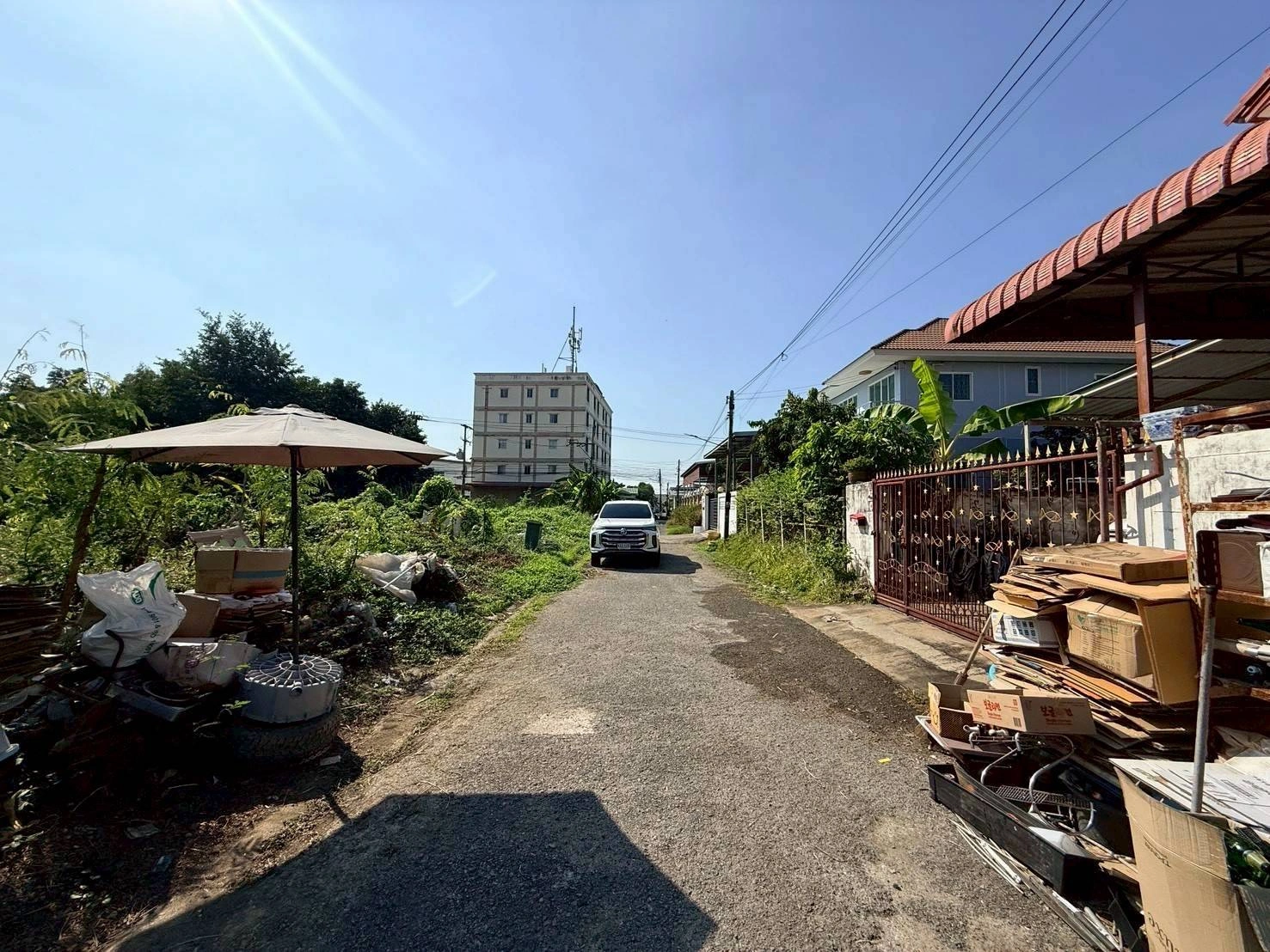 ขายด่วนที่ดินใกล้มหิดล 103 ตรว ถมแล้วทั้งแปลง ซ.สหพร 51 อ.พุทธมณฑล จ.นครปฐม