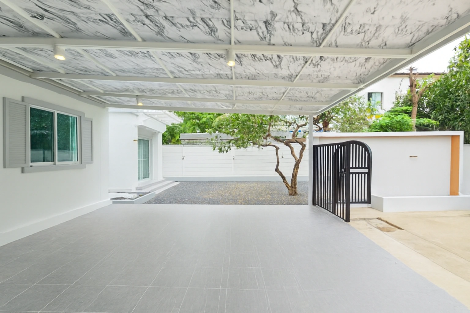 บ้านเดี่ยว พฤกษาวิลเลจ 35 บ้านรีโนเวทใหม่ หลังท้ายซอยเนื้อที่ 58 ตร.ว. ฟังก์ชั่นบ้าน 4 ห้องนอน 2 ห้องน้ำ สำหรับครอบครัวใหญ่ในทำเลคุณภาพ บ้านเดี่ยวรีโนเวทใหม่  ตอบโจทย์ทั้งความสะดวกสบายและคุณภาพชีวิต พร้อมเข้าอยู่ บนทำเลคลองหลวง คลอง 3