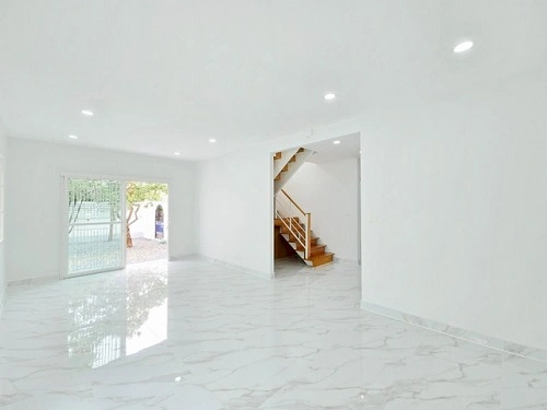 บ้านเดี่ยว พฤกษาวิลเลจ 35 บ้านรีโนเวทใหม่ หลังท้ายซอยเนื้อที่ 58 ตร.ว. ฟังก์ชั่นบ้าน 4 ห้องนอน 2 ห้องน้ำ สำหรับครอบครัวใหญ่ในทำเลคุณภาพ บ้านเดี่ยวรีโนเวทใหม่  ตอบโจทย์ทั้งความสะดวกสบายและคุณภาพชีวิต พร้อมเข้าอยู่ บนทำเลคลองหลวง คลอง 3