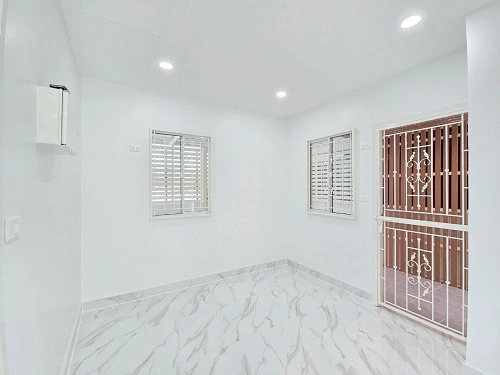 บ้านเดี่ยว พฤกษาวิลเลจ 35 บ้านรีโนเวทใหม่ หลังท้ายซอยเนื้อที่ 58 ตร.ว. ฟังก์ชั่นบ้าน 4 ห้องนอน 2 ห้องน้ำ สำหรับครอบครัวใหญ่ในทำเลคุณภาพ บ้านเดี่ยวรีโนเวทใหม่  ตอบโจทย์ทั้งความสะดวกสบายและคุณภาพชีวิต พร้อมเข้าอยู่ บนทำเลคลองหลวง คลอง 3