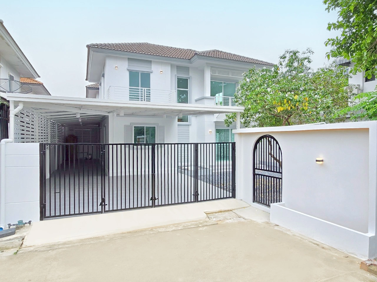 บ้านเดี่ยว พฤกษาวิลเลจ 35 บ้านรีโนเวทใหม่ หลังท้ายซอยเนื้อที่ 58 ตร.ว. ฟังก์ชั่นบ้าน 4 ห้องนอน 2 ห้องน้ำ สำหรับครอบครัวใหญ่ในทำเลคุณภาพ บ้านเดี่ยวรีโนเวทใหม่  ตอบโจทย์ทั้งความสะดวกสบายและคุณภาพชีวิต พร้อมเข้าอยู่ บนทำเลคลองหลวง คลอง 3