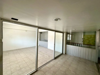 ขายอาคารพาณิชย์ 3.5 ชั้น 2 คูหา ขนาด 44 ตร.ว. ห่างจากถนนกาญจนาภิเษกเพียง 500 เมตร สภาพดี ทำเลค้าขายหรือทำโฮมออฟฟิศ ที่จอดรถสะดวก ใกล้ MRTสายสีม่วง